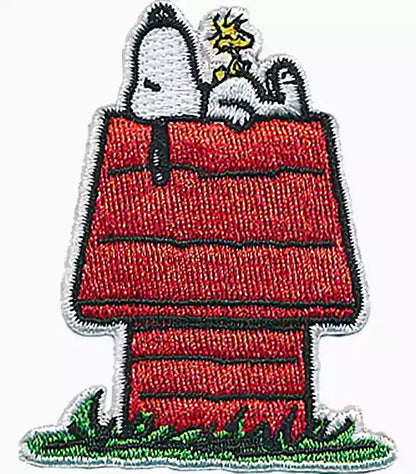 Peanuts™ - Snoopy Woodstock House